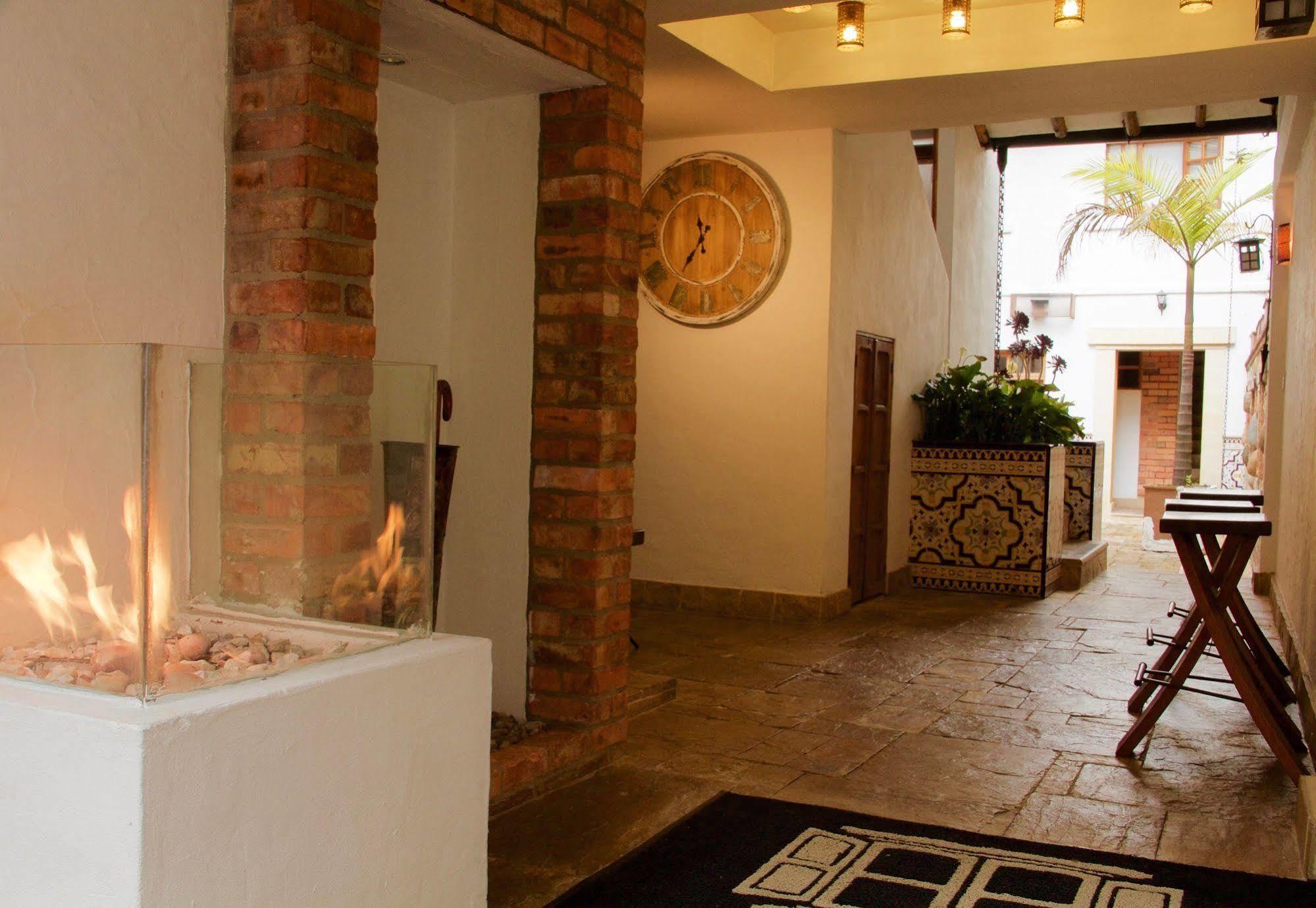 Hotel Casona Usaquen Bogota Ngoại thất bức ảnh